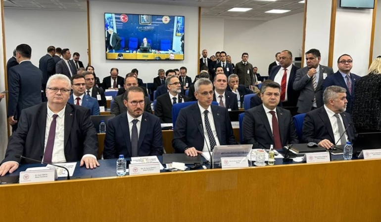 b-u-t-c-e-g-o-r-u-s-m-e-l-e-r-i-s-a-g-l-i-k