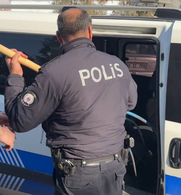 dis-hastanesinde-dehset-hasta-personeline-dirgenle-saldirdi-3