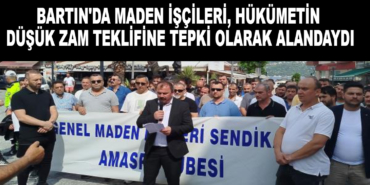 Bartın'da maden işçileri, hükümetin düşük zam teklifine tepki olarak alandaydı 7 272025142750396.jpg
