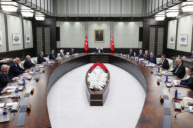 3810425_0f9e12503d153f8b95a1bd6f1a41b164