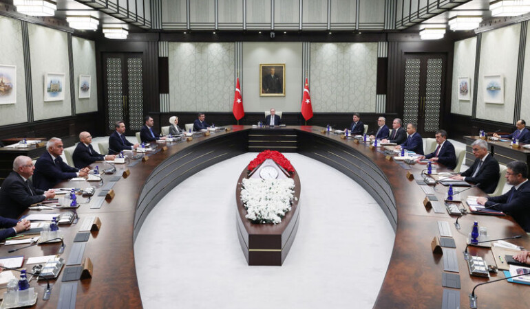 3810425_0f9e12503d153f8b95a1bd6f1a41b164