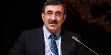 Cumhurbaskani-Yardimcisi-Yilmaz-Izmir-e-geliyor-158302