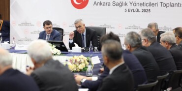 Bakan Memişoğlu "Sağlıklı Türkiye Yüzyılı" Vizyonuyla Ankara'da Sağlık Hizmetlerini Gözden Geçirdi. 6 FB_IMG_1757082182019