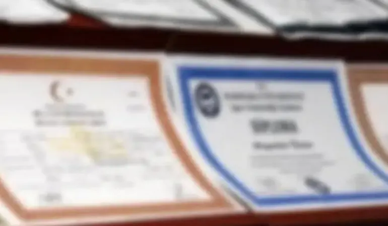 sahte-diploma-skandali-buyuyor-400-akademisyen-atandi-1754059314-383_large