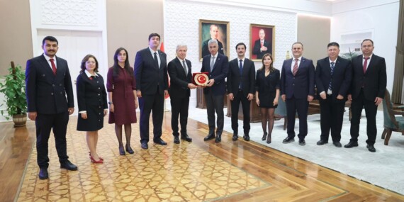 1e5bc4ea-9a62-43c3-b7d5-396ef2082499