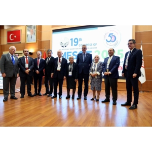 6b5cb6b2 9bd5 4324 be43 d1a7aeeb5a5f