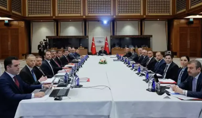 ekonomi_koordinasyon_kurulu_cumhurbaskani_yardimcisi_yilmaz_baskanliginda_toplandi_1767598320_6701