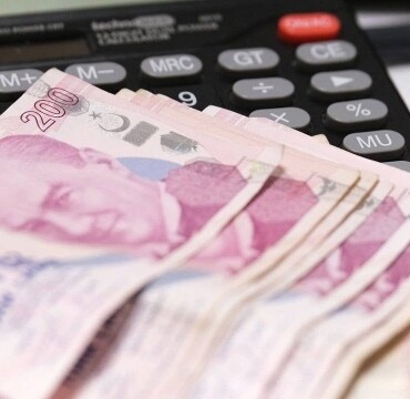 milyonlar-nefesini-tuttu-memur-ve-emekli-zammi-pazartesi-netlesiyor-gozler-tuik-te-1767252654